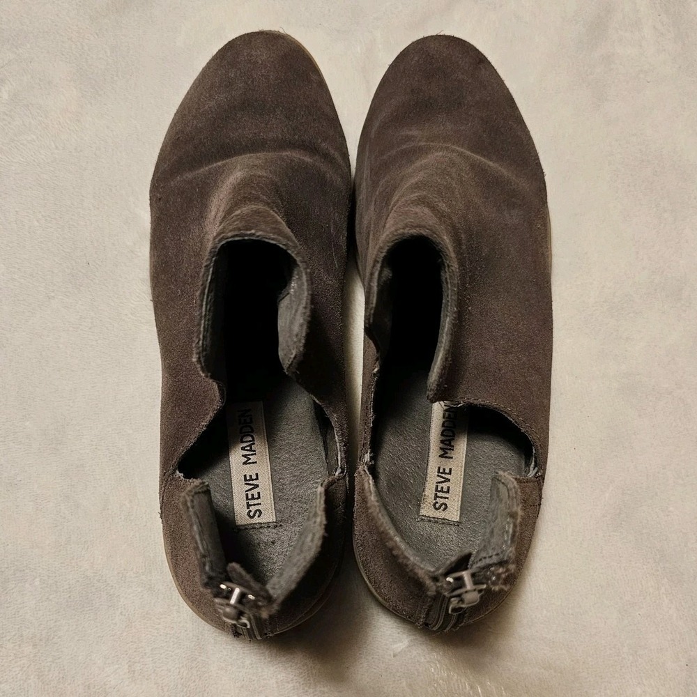 Steve Madden Laramie Gray Suede Cutout Ankle Booties Women's Size 8.5